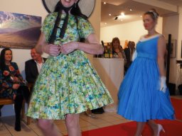 Fashion Show in der Contemplor Galerie Wien am 14. 03. 2024